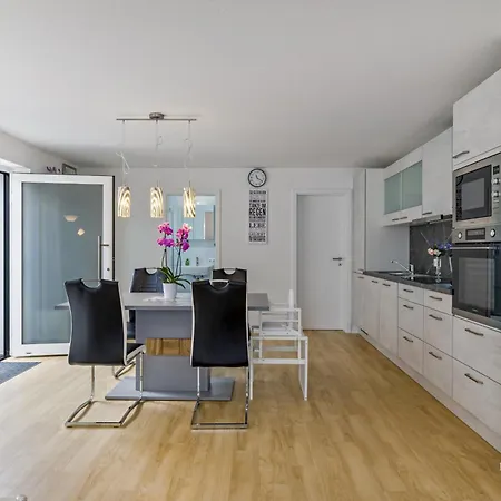 Apartamento Apartment Dusslingen